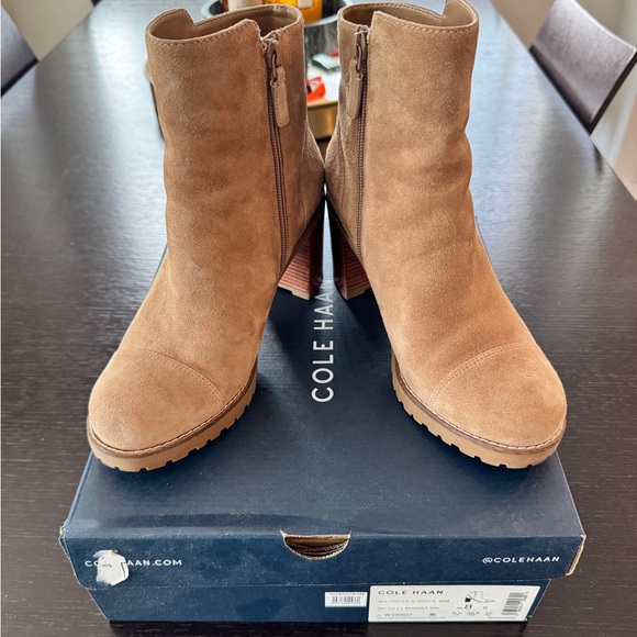 Cole Haan Foster Lug Sole Bootie in light brown - Picture 3 of 8